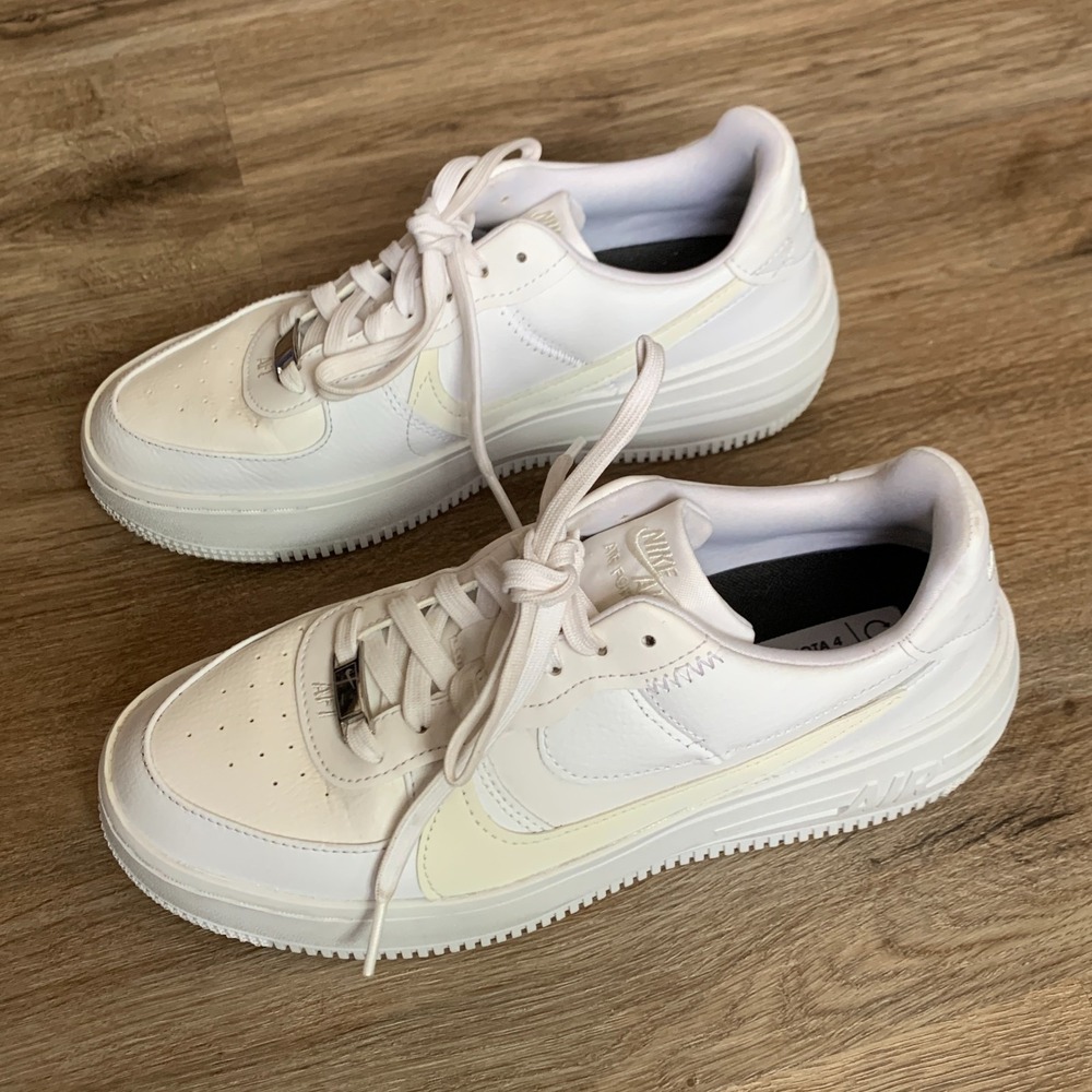Super cute Nike Air Force 1 PLT.AF.ORM sneakers in white - size 8.5 womens